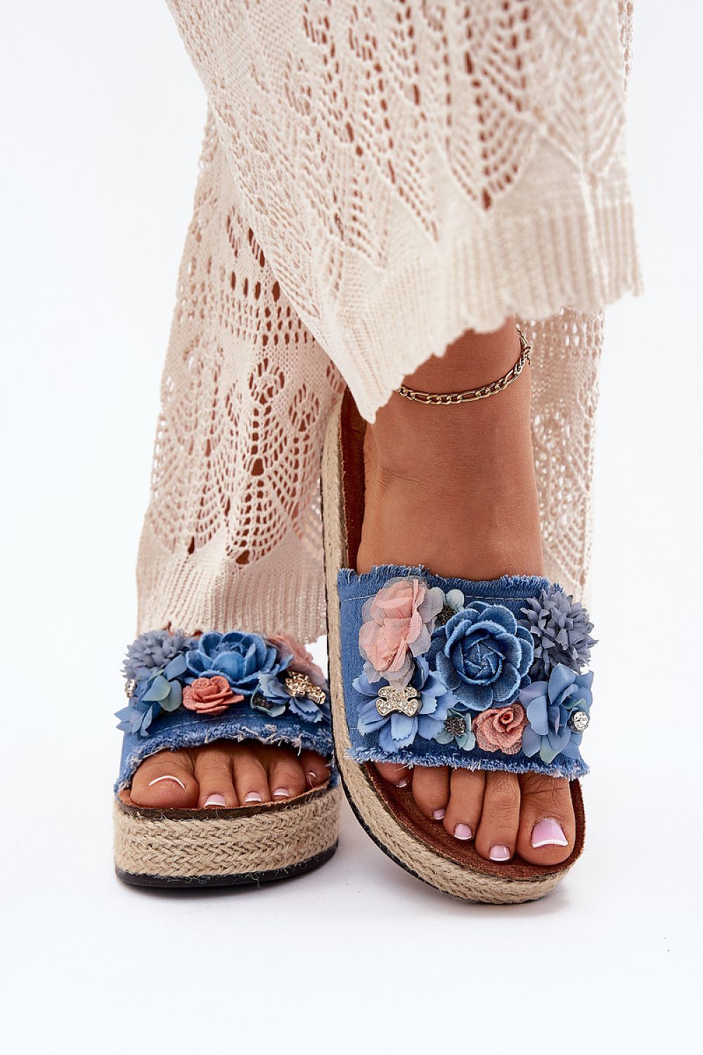 Flip-flops model 213944 Step in style