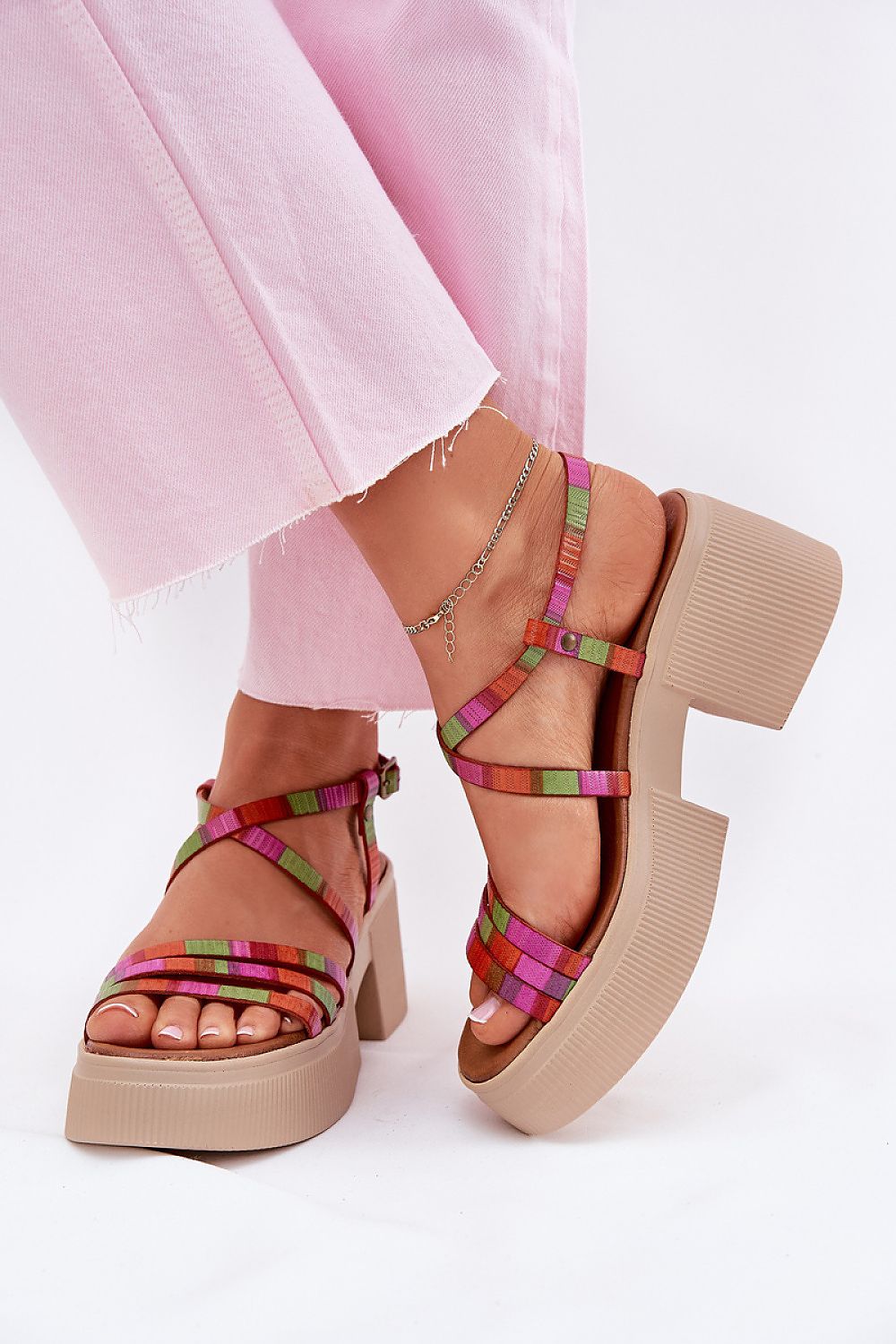 Heel sandals model 215023 Step in style