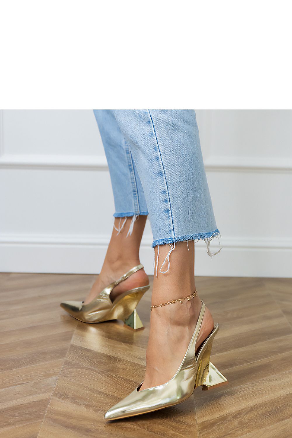 Heel pumps model 215098 PRIMO