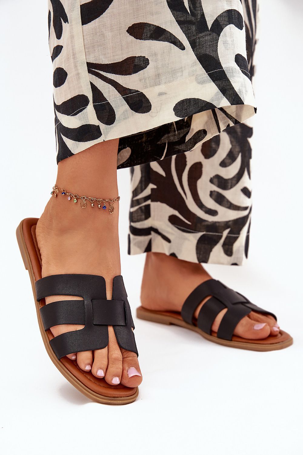 Flip-flops model 216114 Step in style