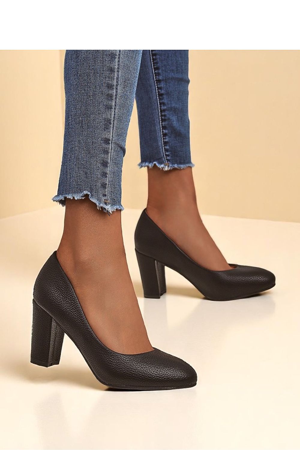 Block heel pumps model 216267 PRIMO