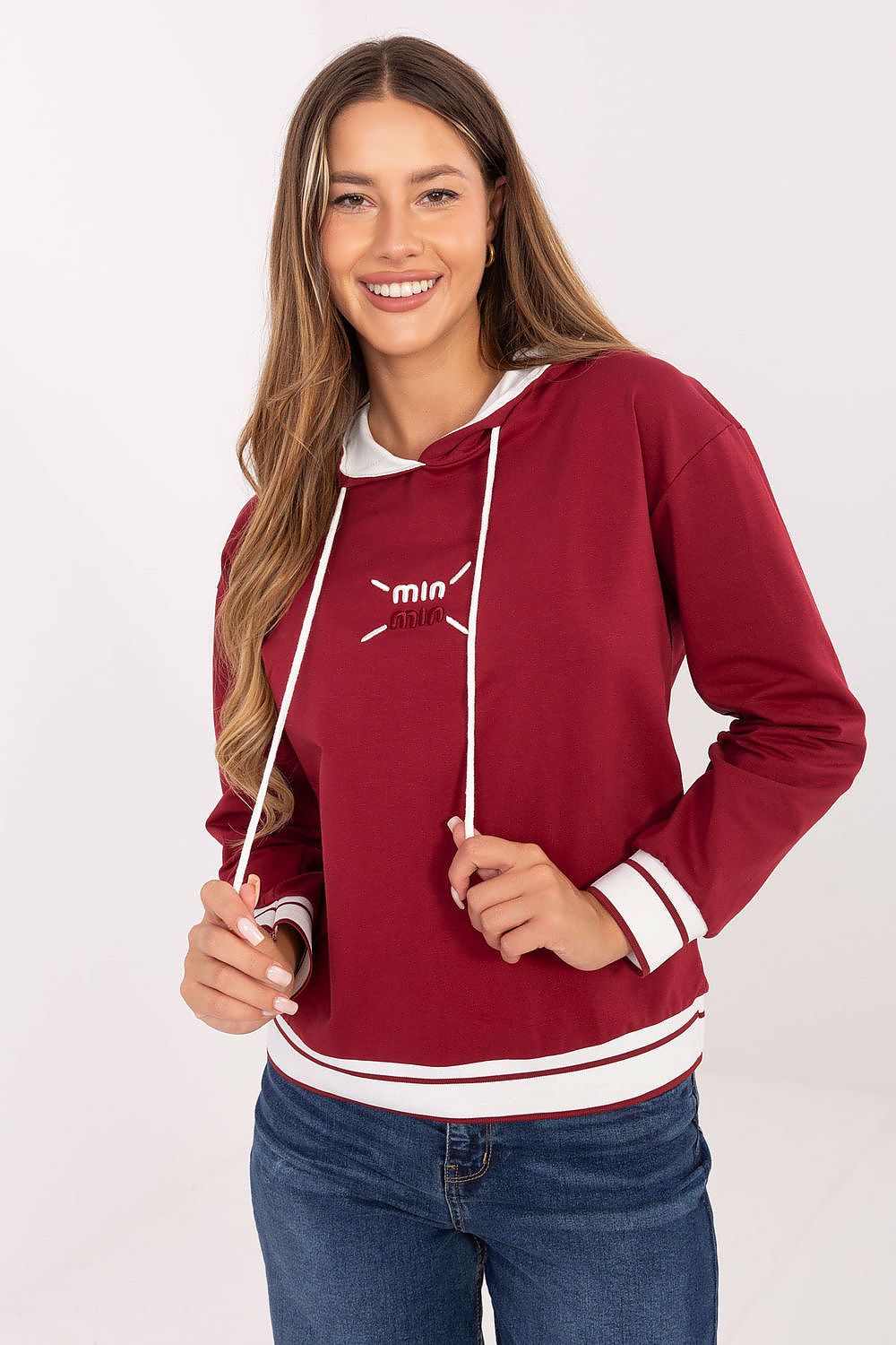 Sweatshirt model 217026 Relevance