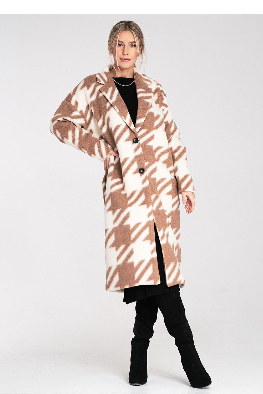 Coat model 217102 Figl