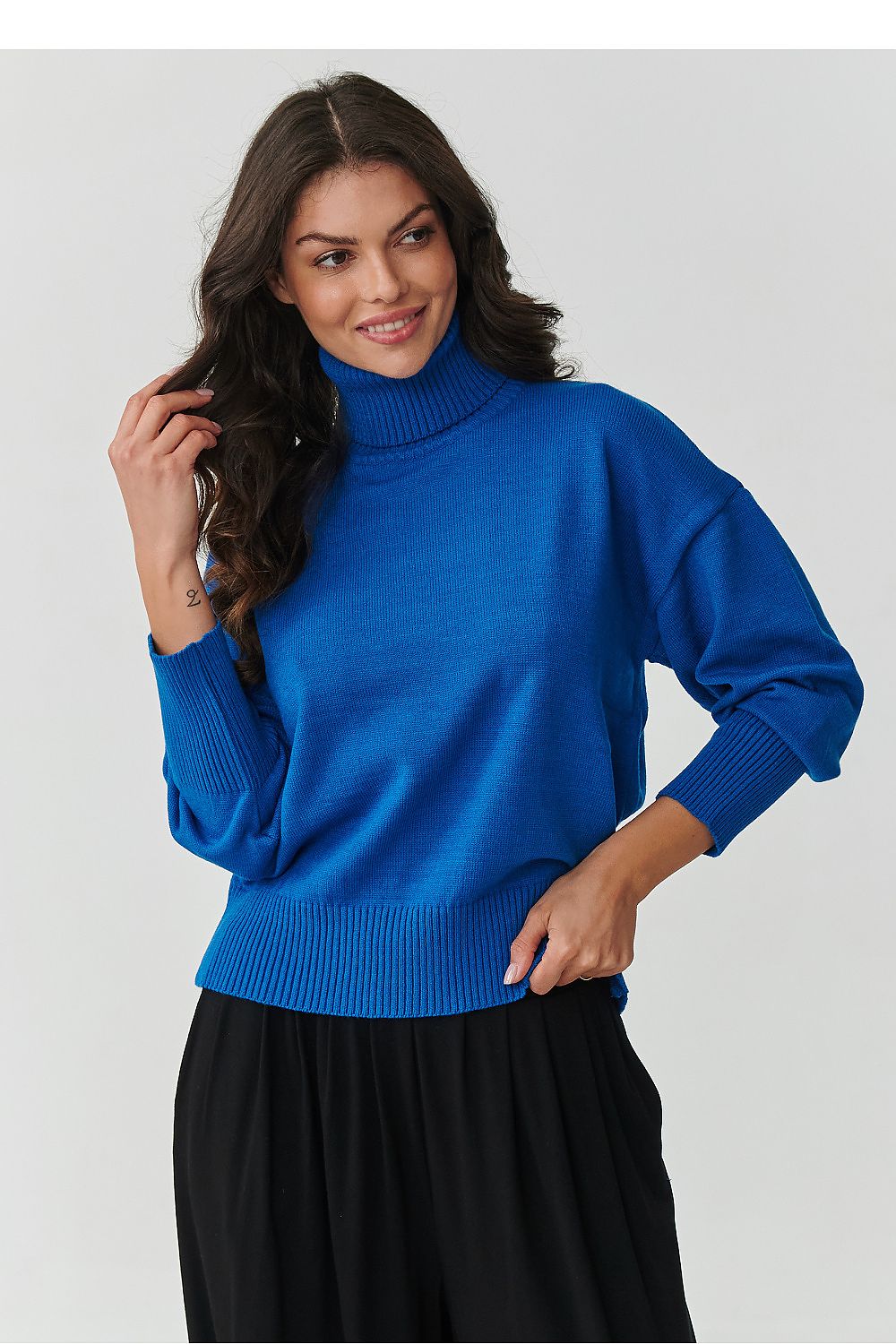 Turtleneck model 217398 Makadamia