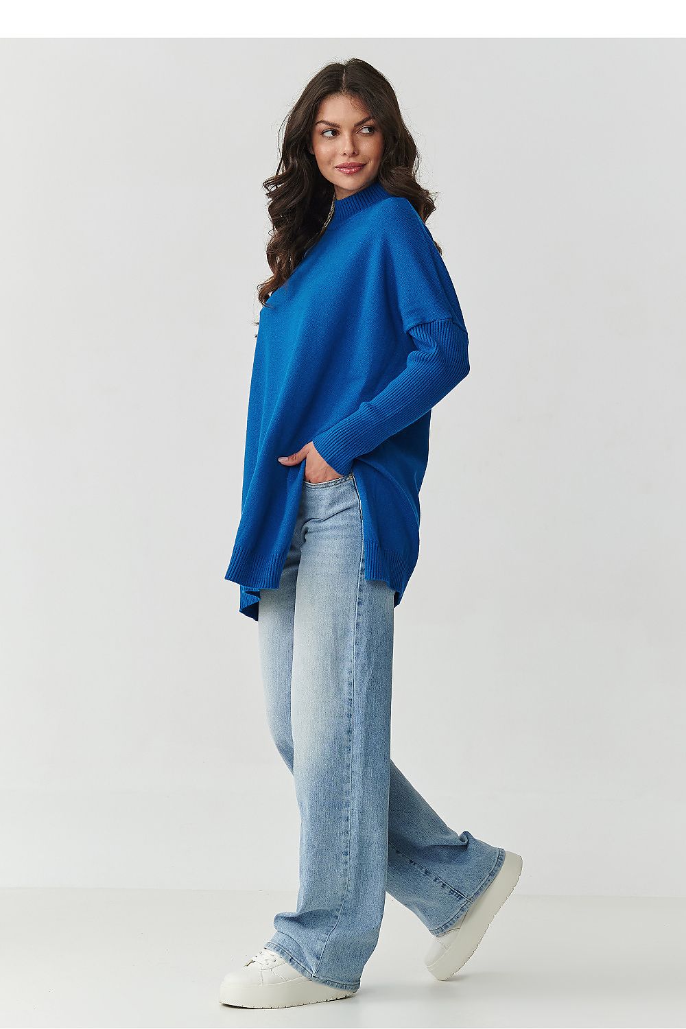 Jumper model 217405 Makadamia