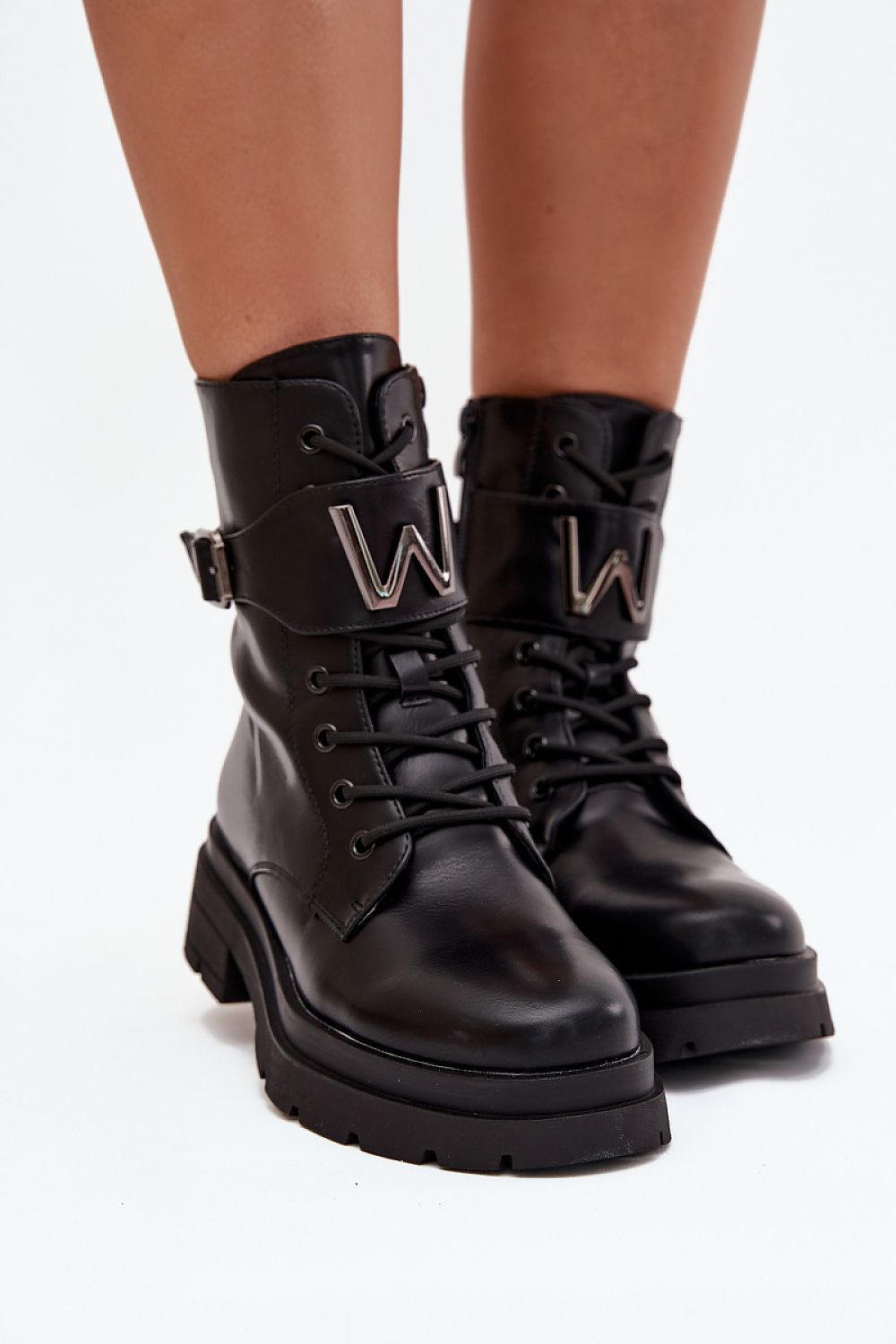 Bootie model 217715 Step in style