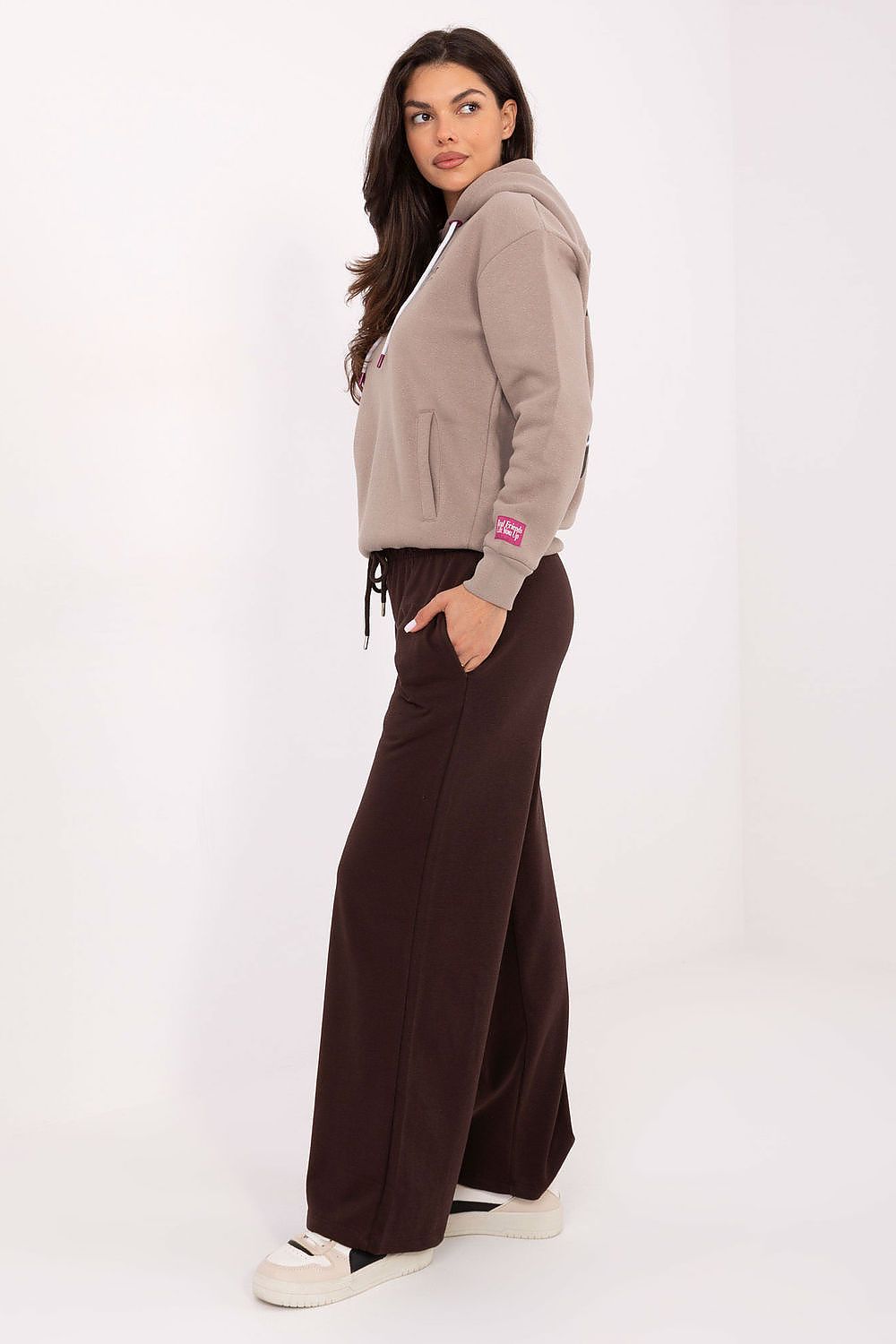 Tracksuit trousers model 218244 Relevance