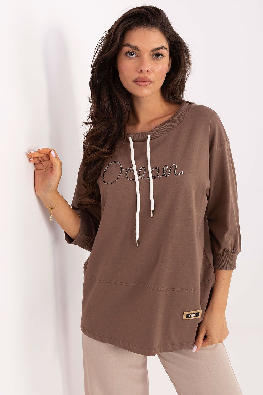 Blouse model 218388 Relevance