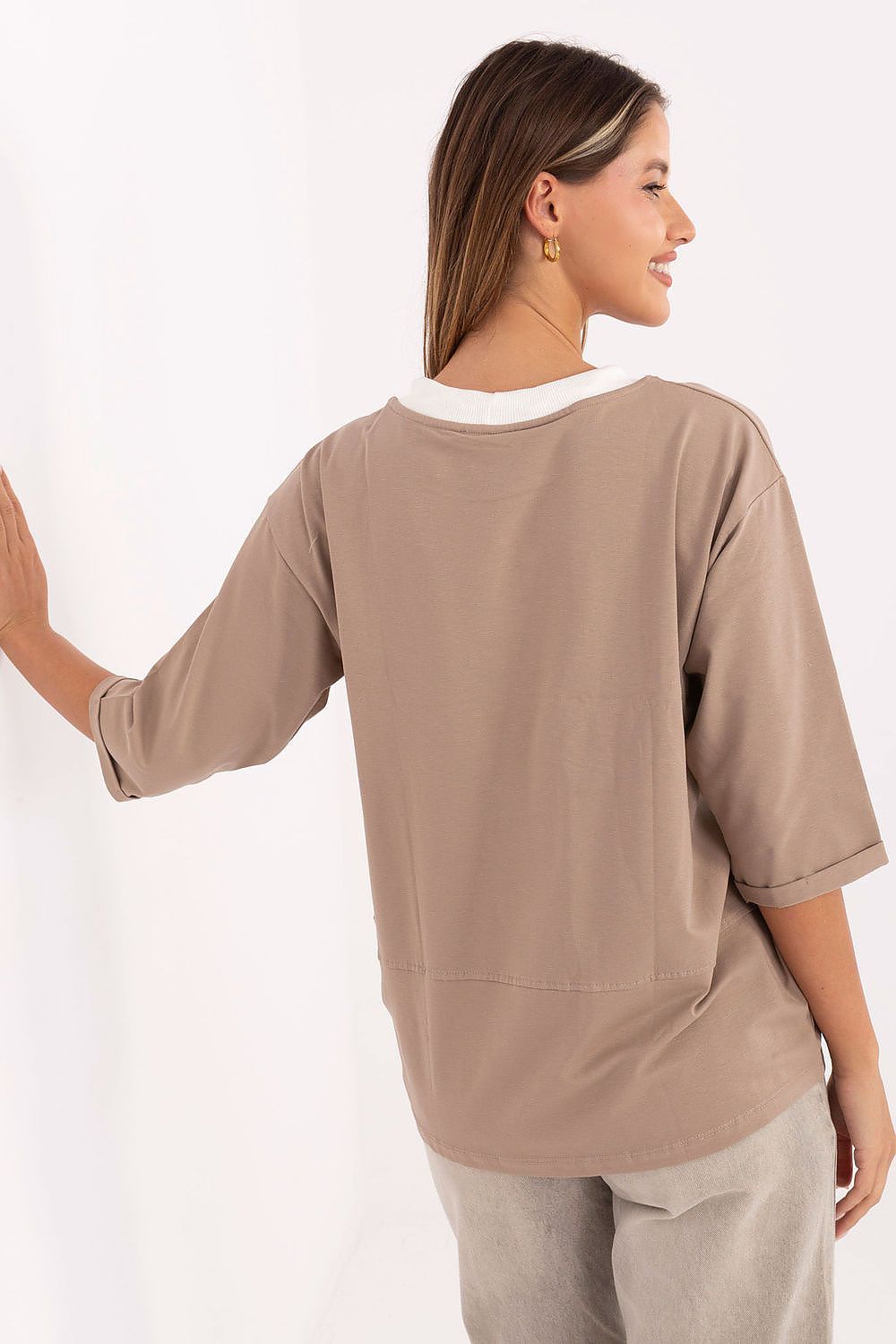 Blouse model 218839 Relevance