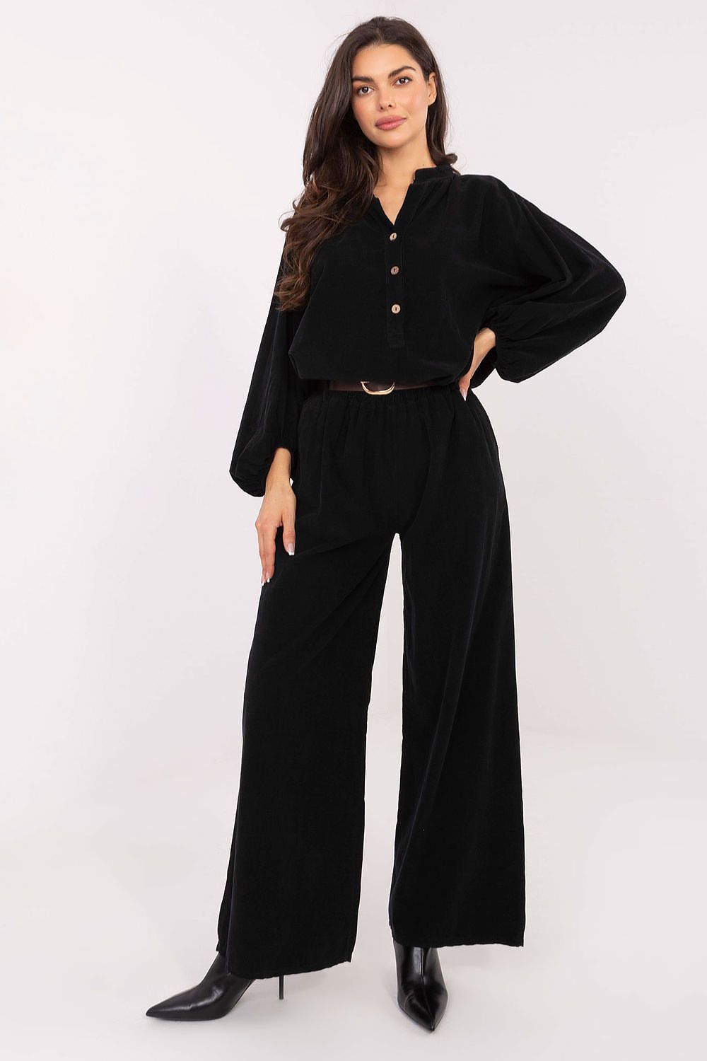 Women trousers model 220280 Italy Moda