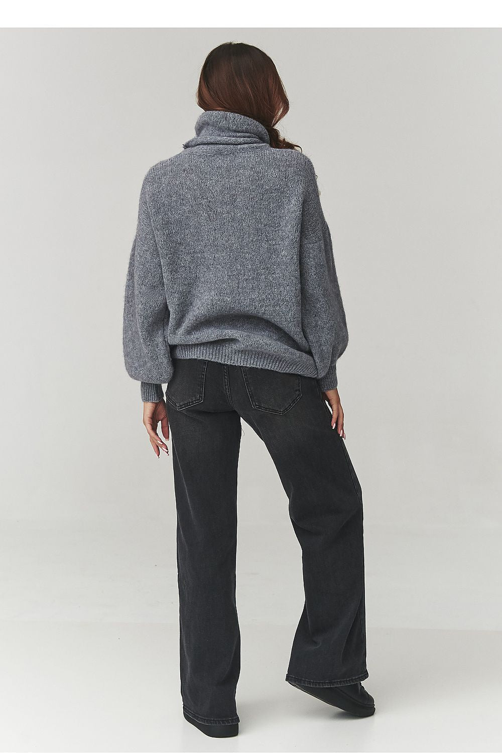 Turtleneck model 220791 Makadamia