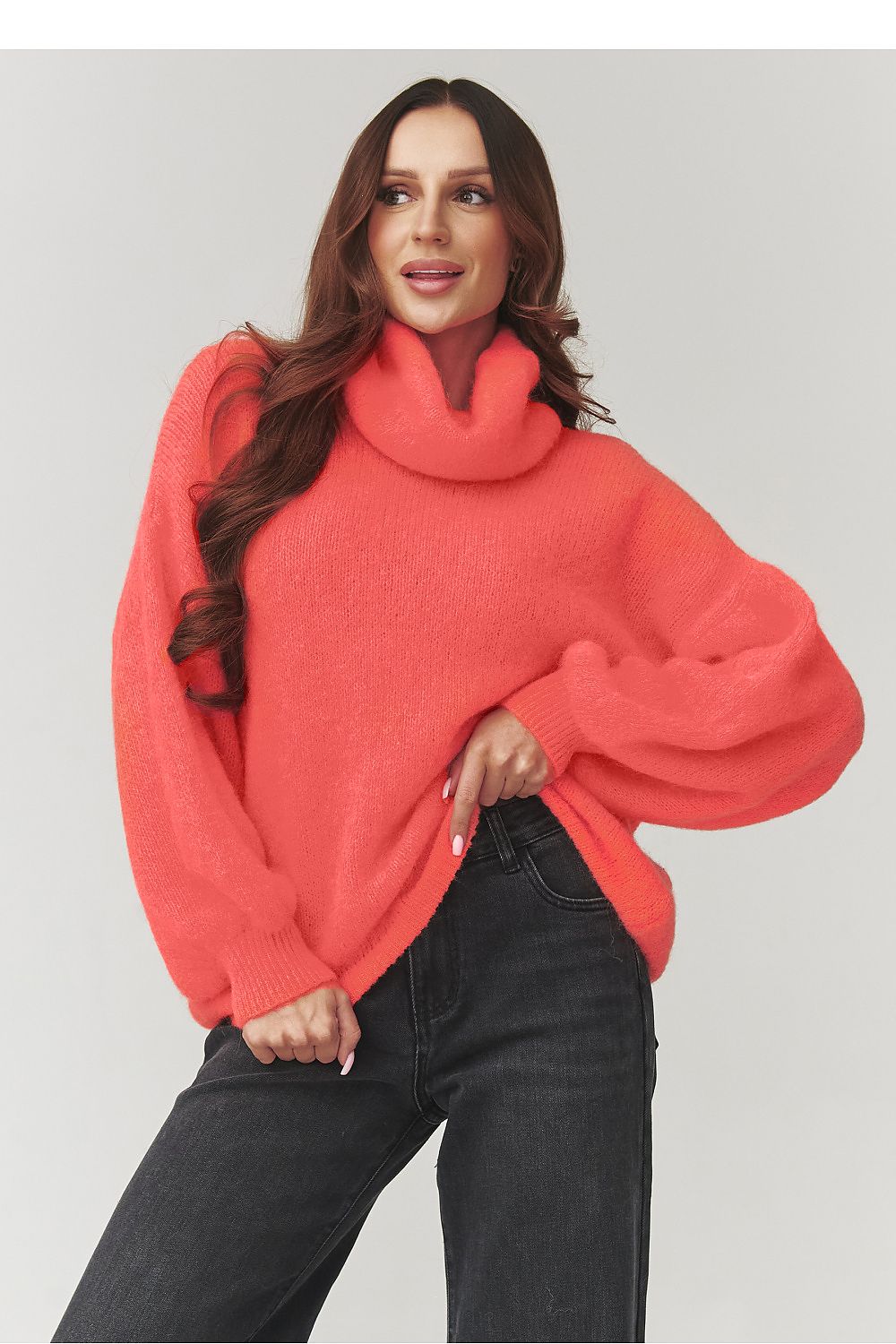 Turtleneck model 220792 Makadamia