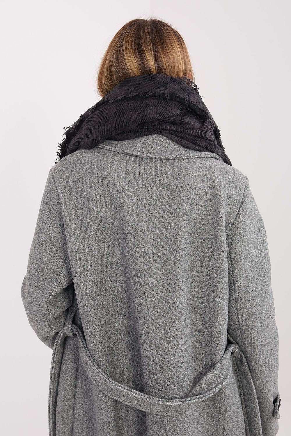 Shawl model 222301 AT