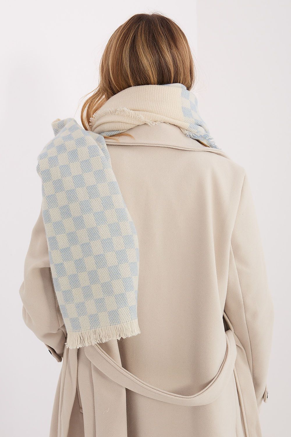 Shawl model 222308 AT