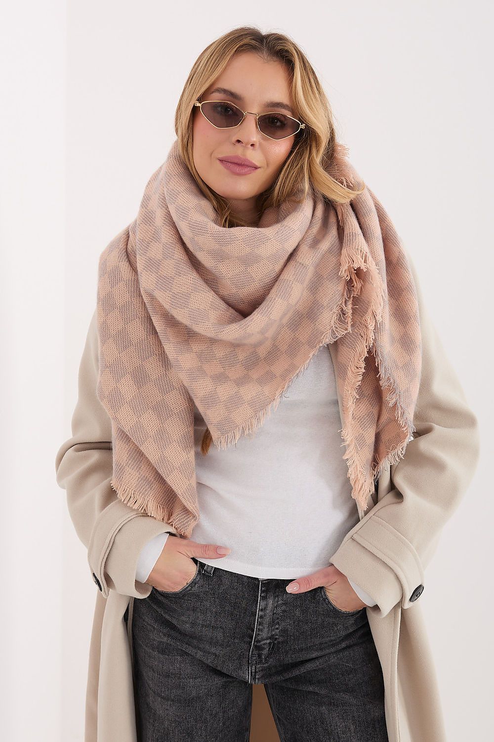 Shawl model 222309 AT