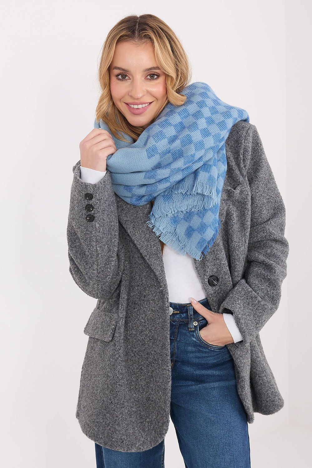 Shawl model 222311 AT