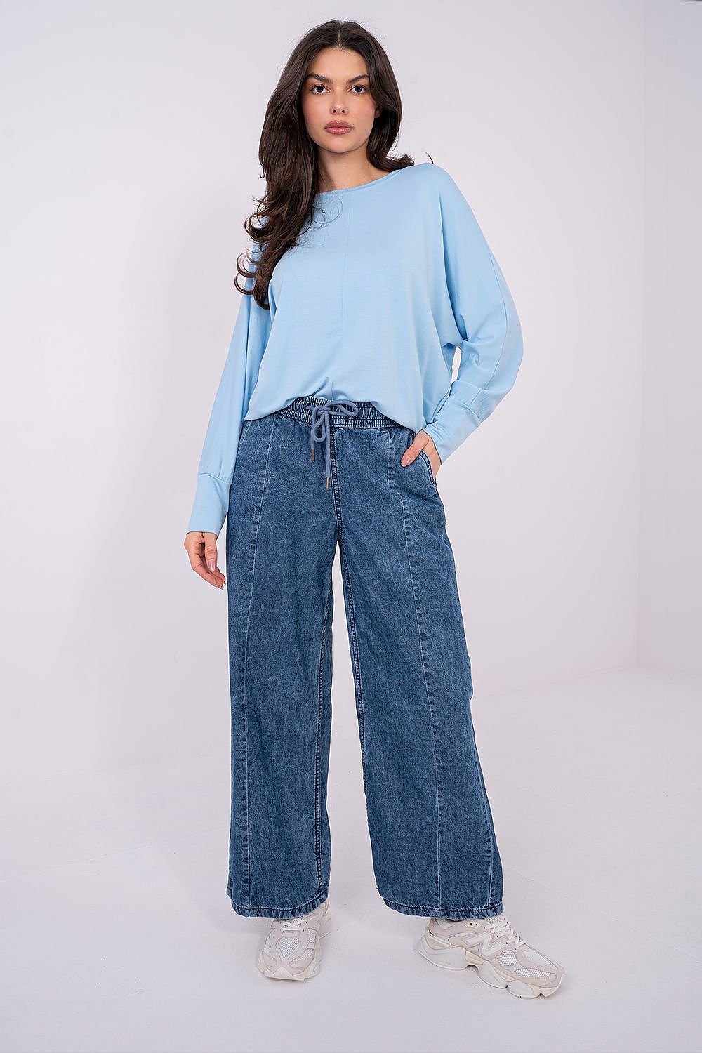 Blouse model 222421 Relevance