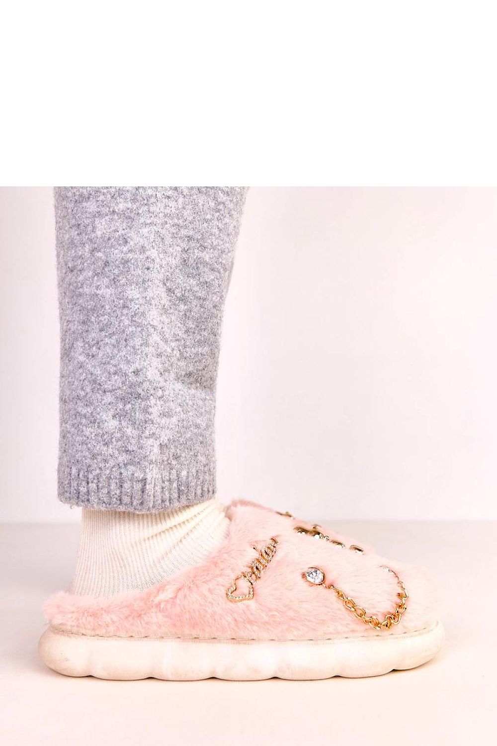 Slippers model 223112 Solea