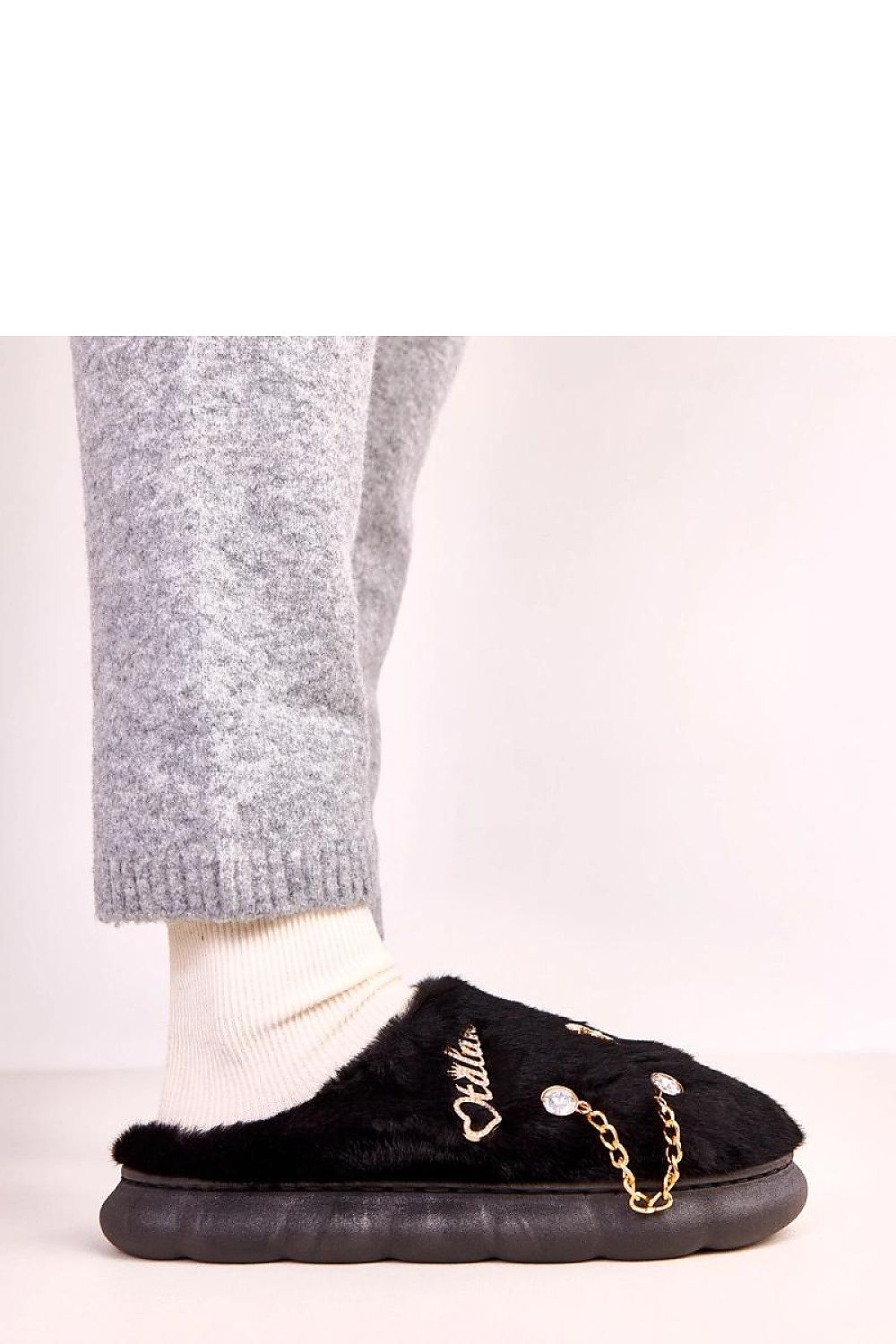 Slippers model 223114 Solea
