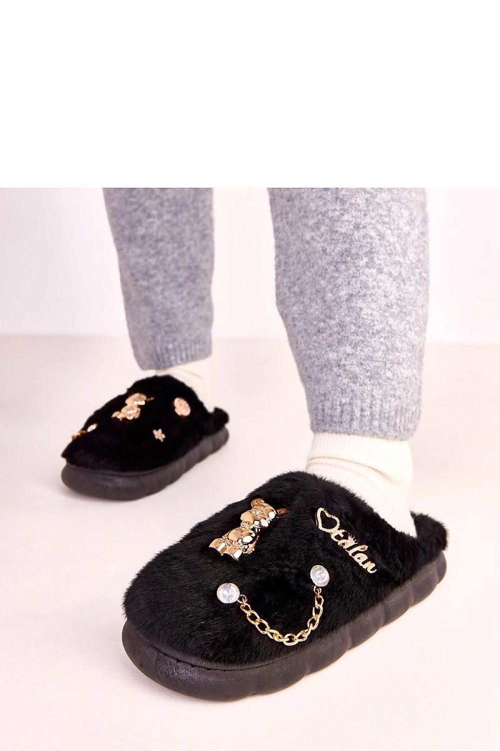 Slippers model 223115 Solea