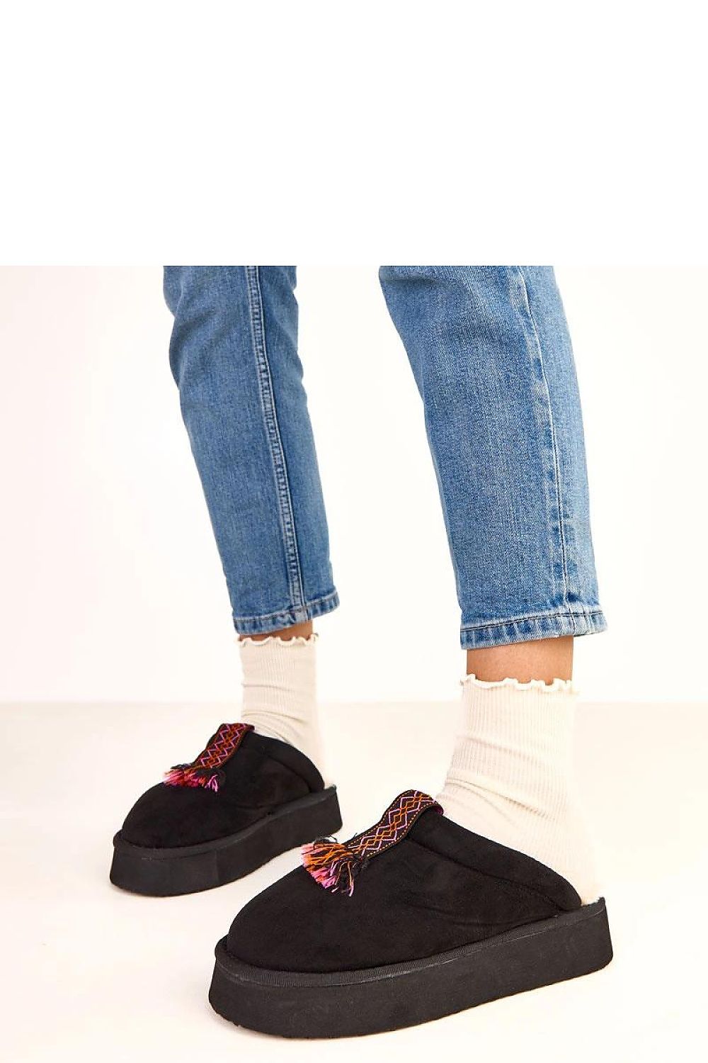 Slippers model 223119 Solea
