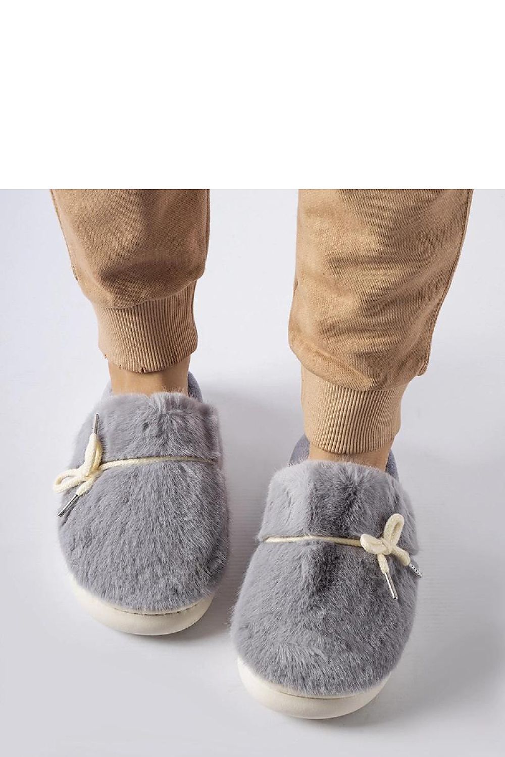 Slippers model 223121 Solea