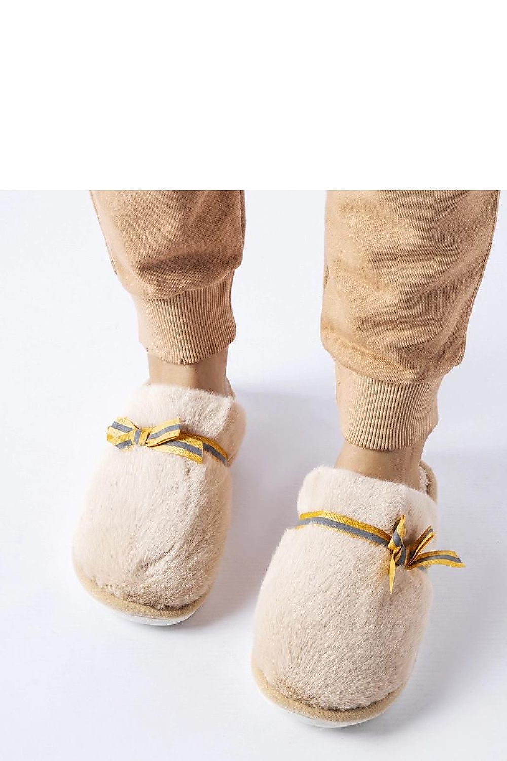 Slippers model 223124 Solea