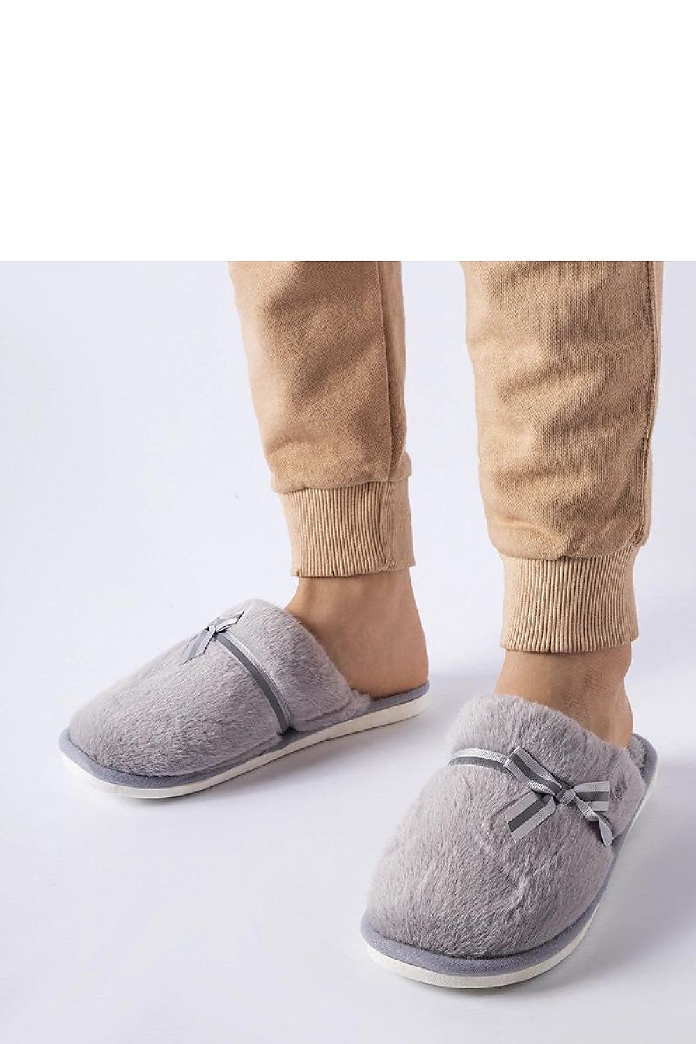 Slippers model 223130 Solea