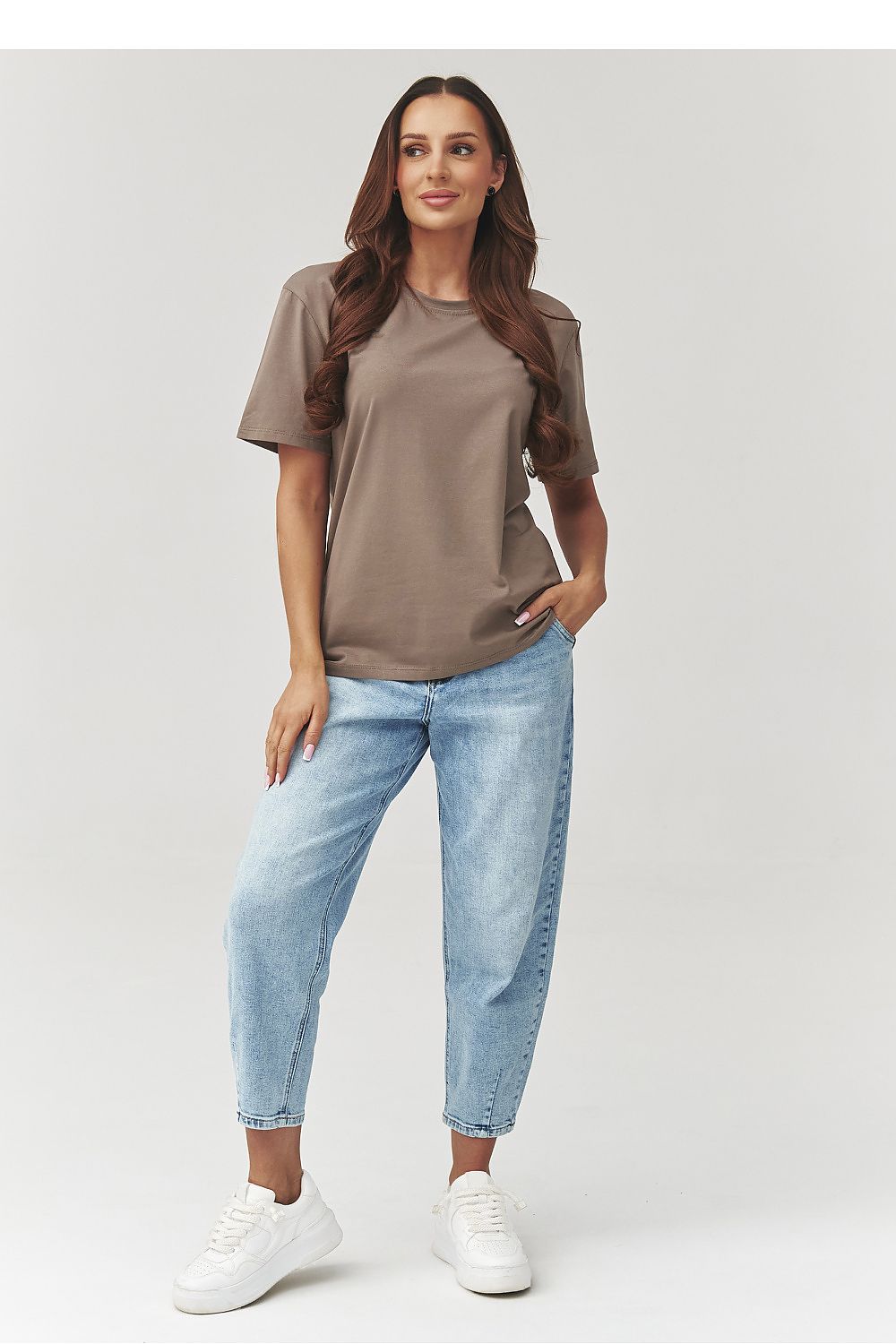 T-shirt model 223552 Makadamia