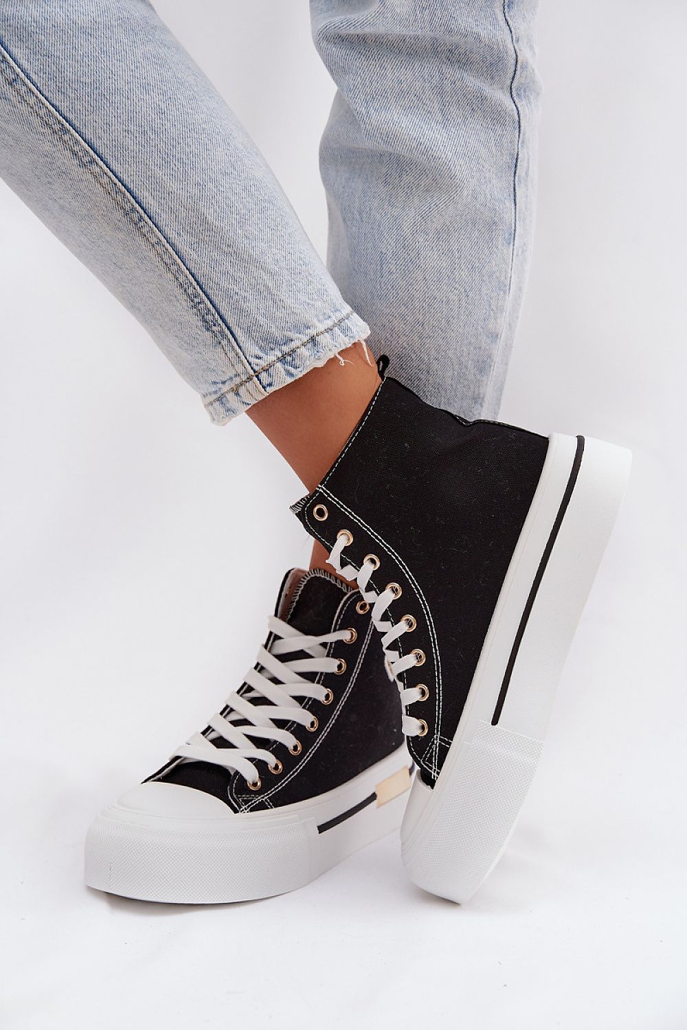 Sneakers model 223602 Step in style