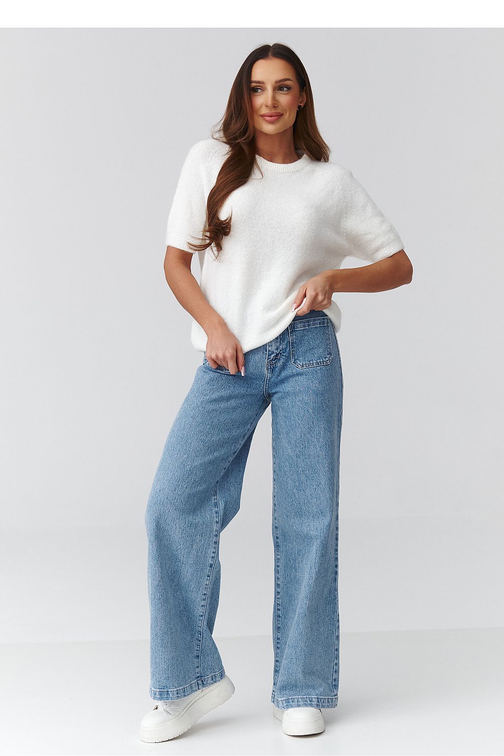 Short sleeve sweater model 224082 Makadamia