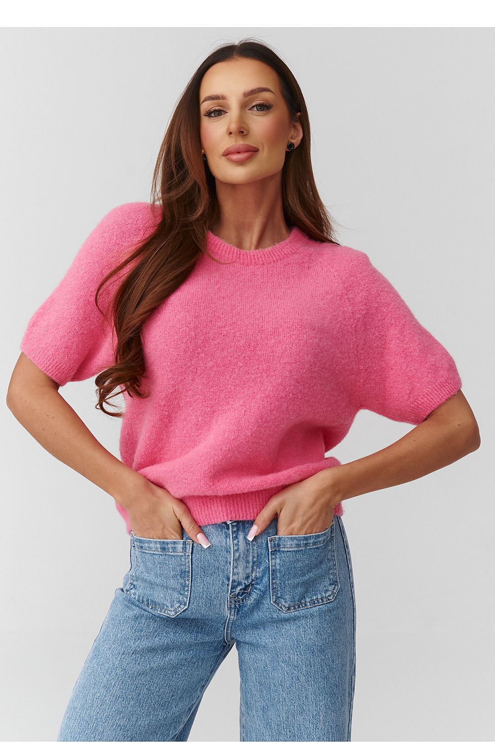 Short sleeve sweater model 224084 Makadamia