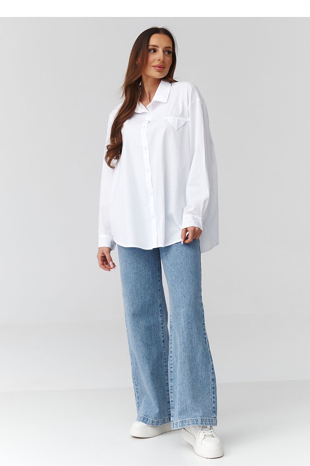 Long sleeve shirt model 224103 Makadamia