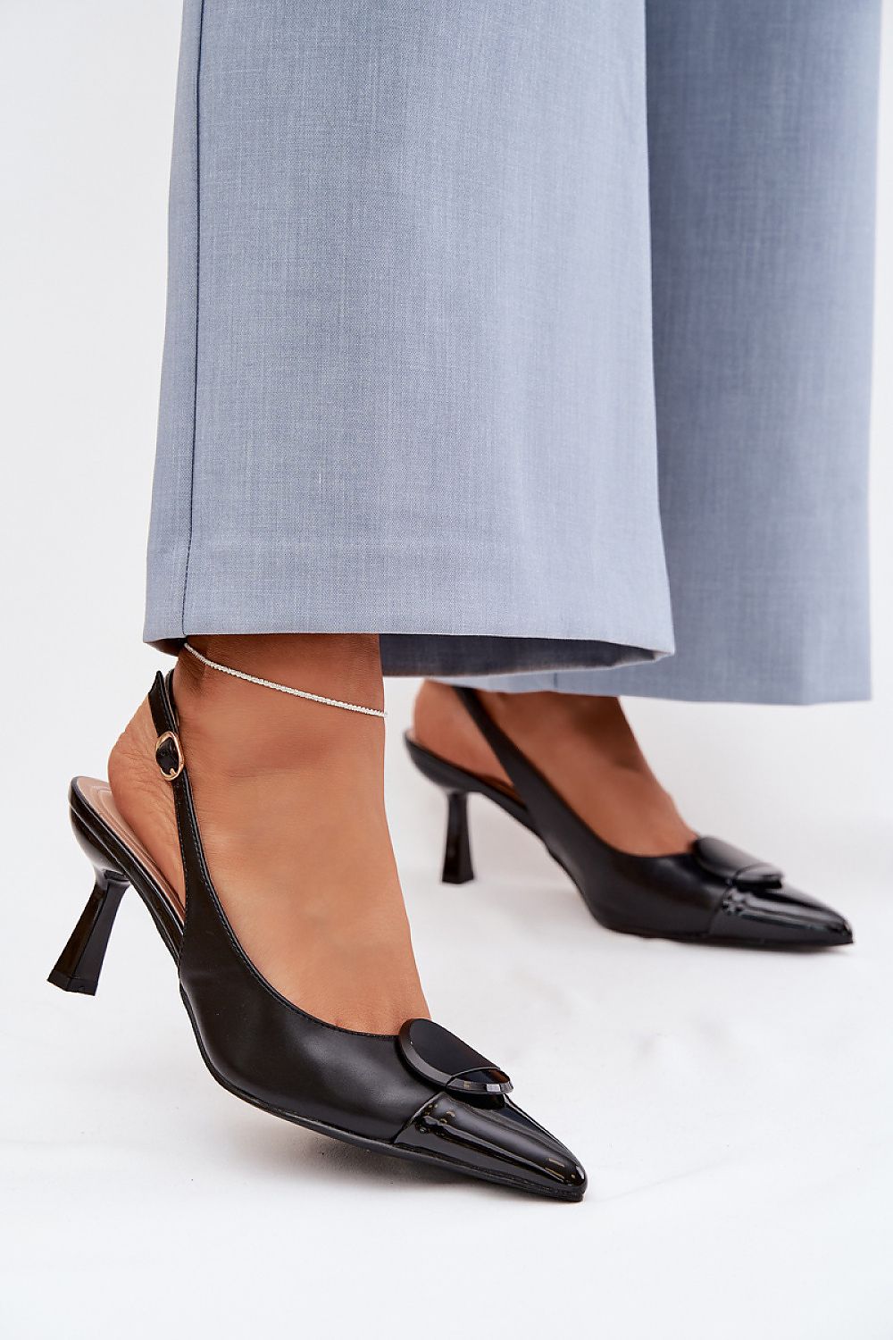 Heel sandals model 225217 Step in style