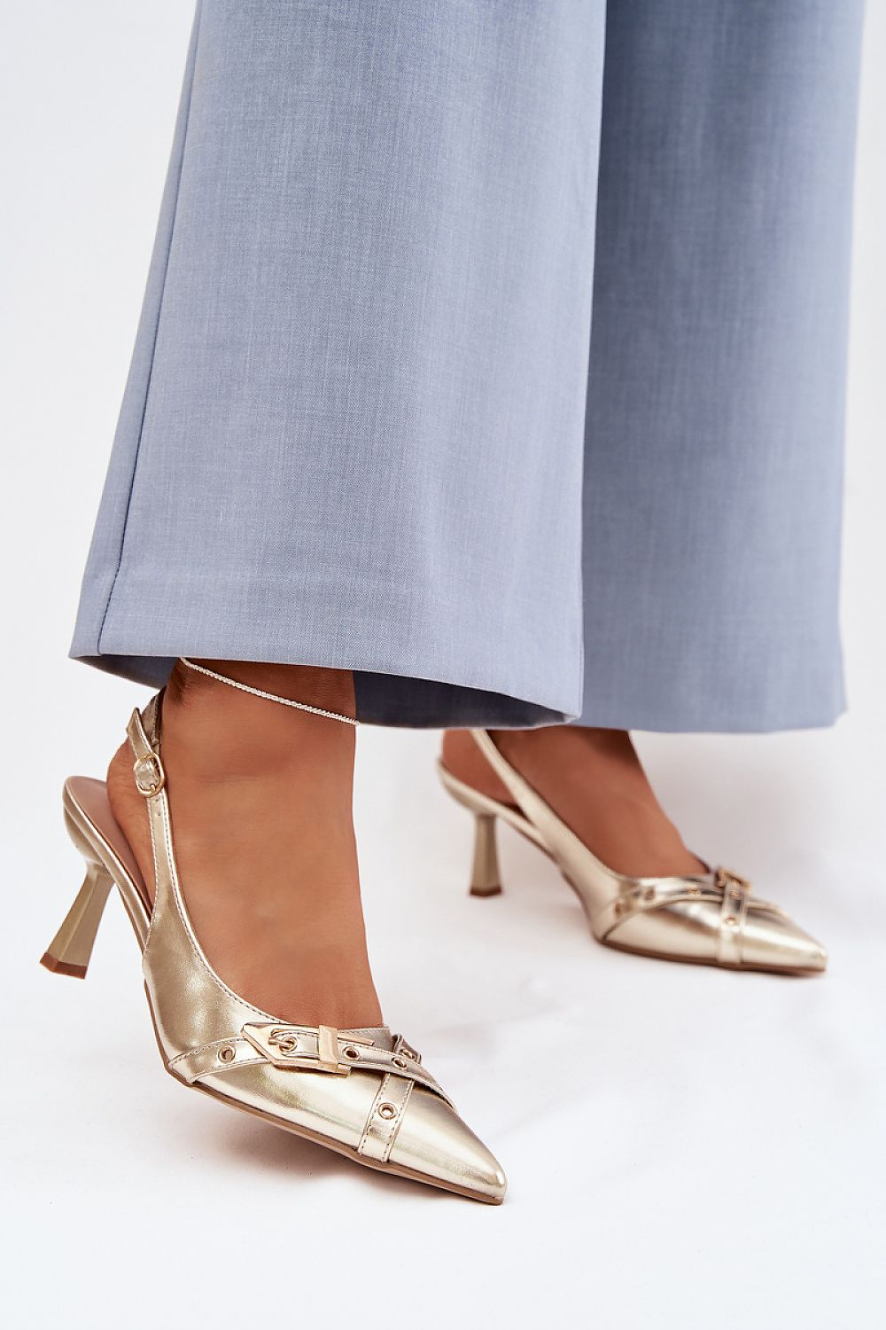 Heel sandals model 225226 Step in style