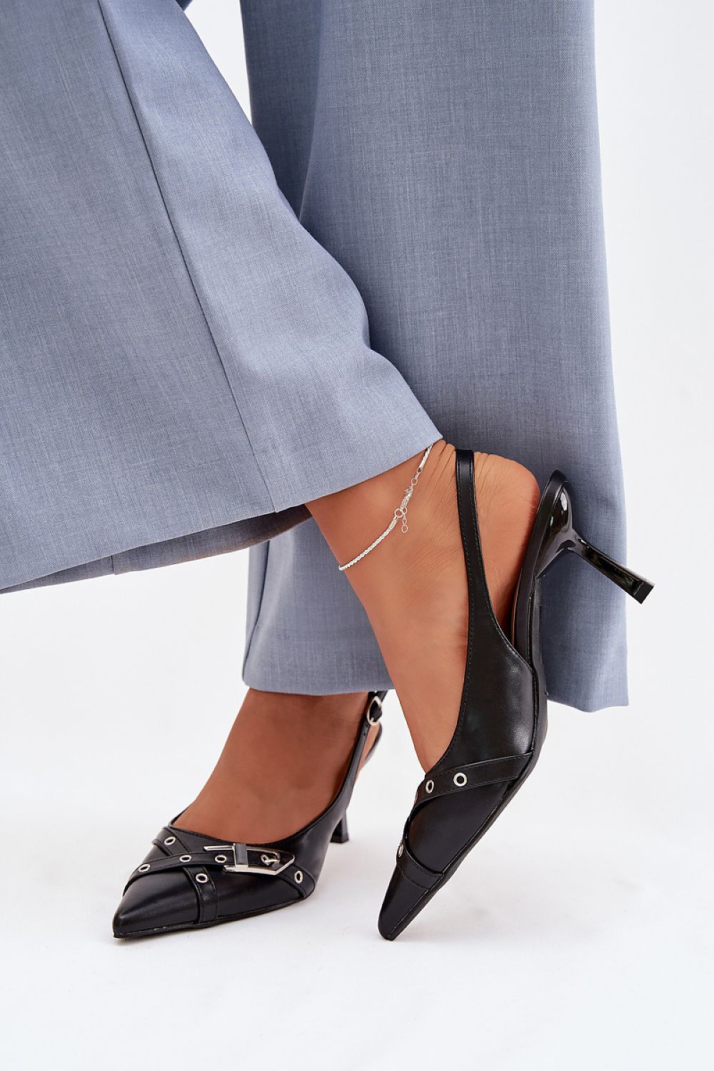 Heel sandals model 225227 Step in style