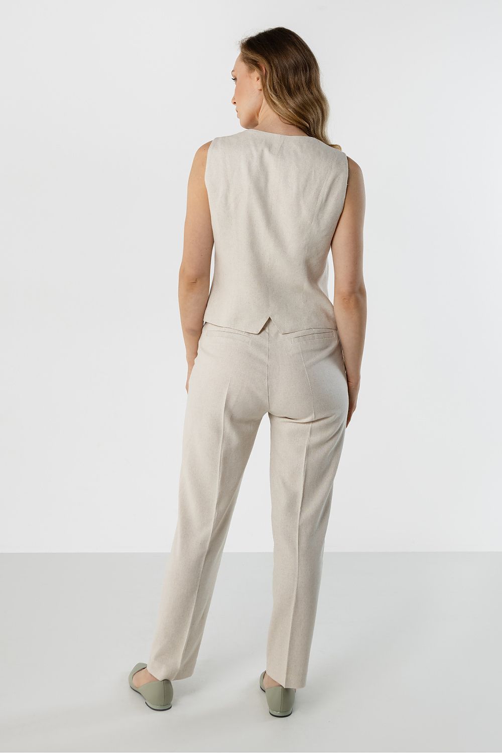 Women trousers model 225298 awama