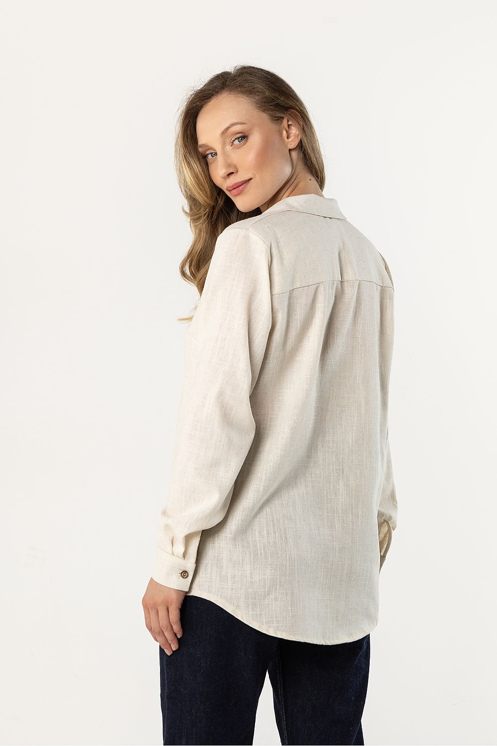 Long sleeve shirt model 225317 awama