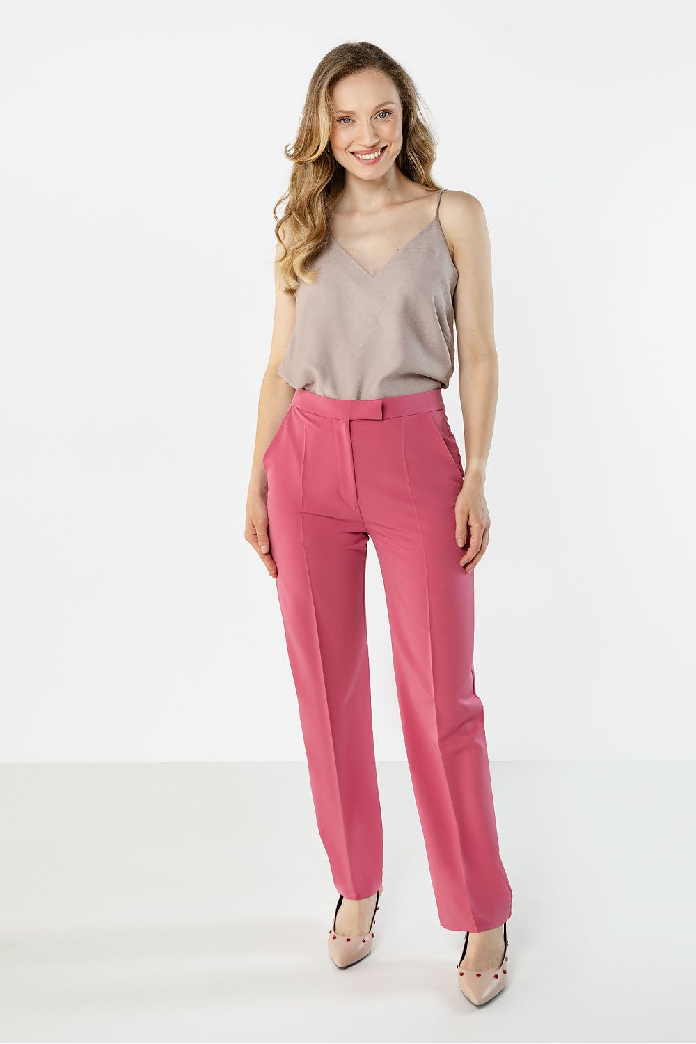 Women trousers model 225320 awama