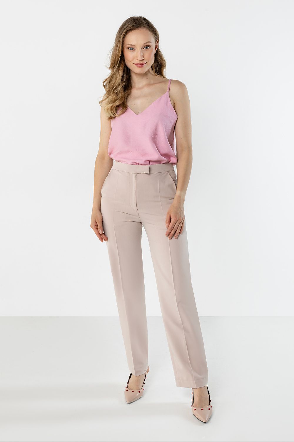 Women trousers model 225322 awama