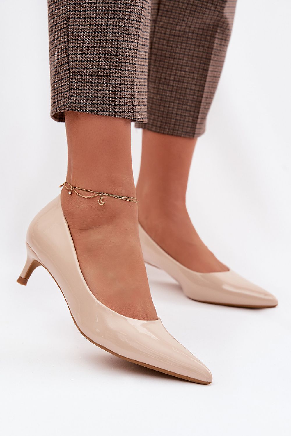 Heel pumps model 225410 Step in style