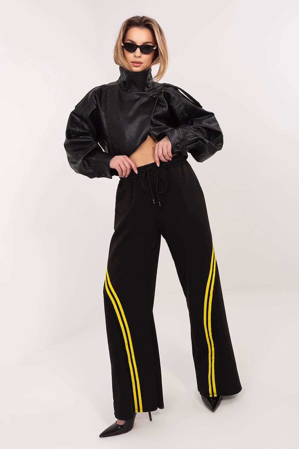 Tracksuit trousers model 225417 Rue Paris