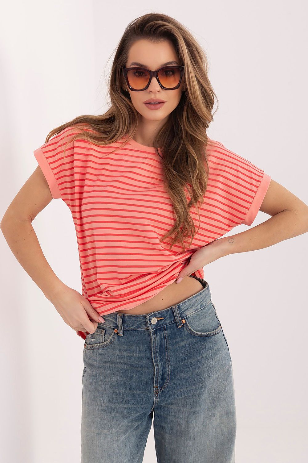 T-shirt model 225460 Relevance