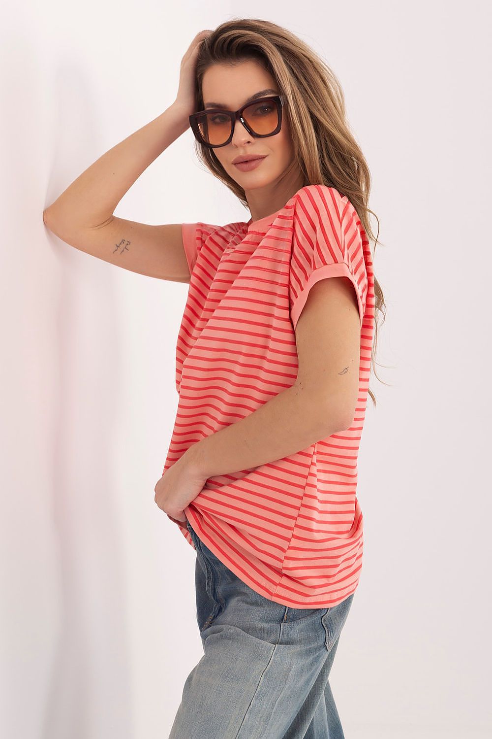 T-shirt model 225460 Relevance