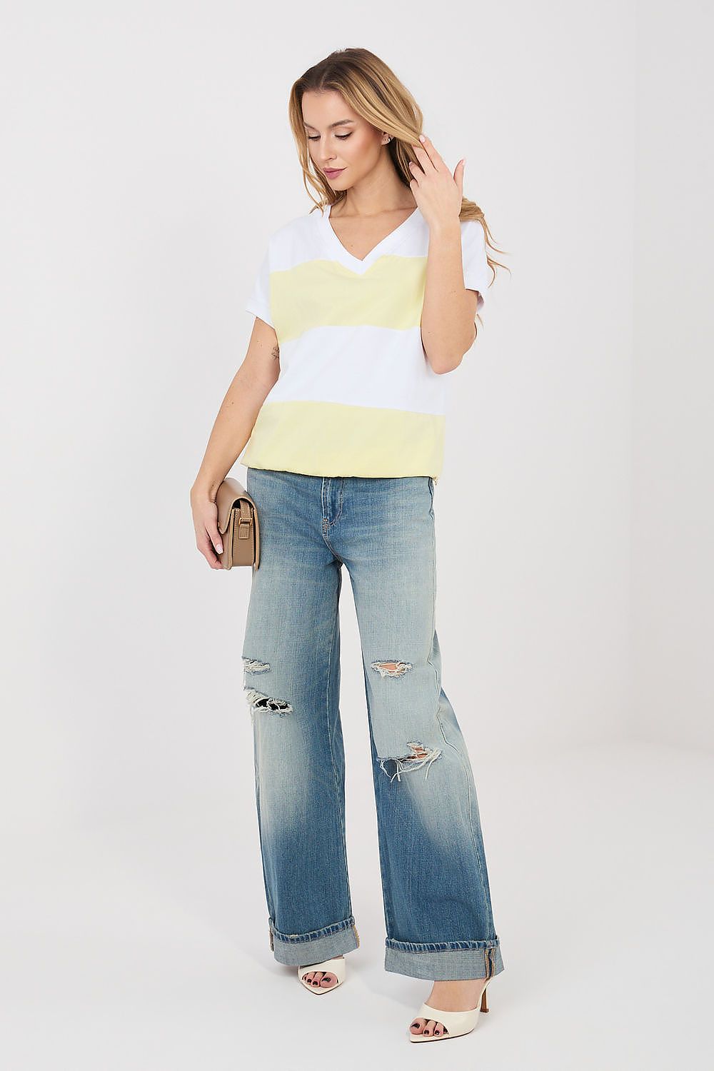 Blouse model 225482 Relevance