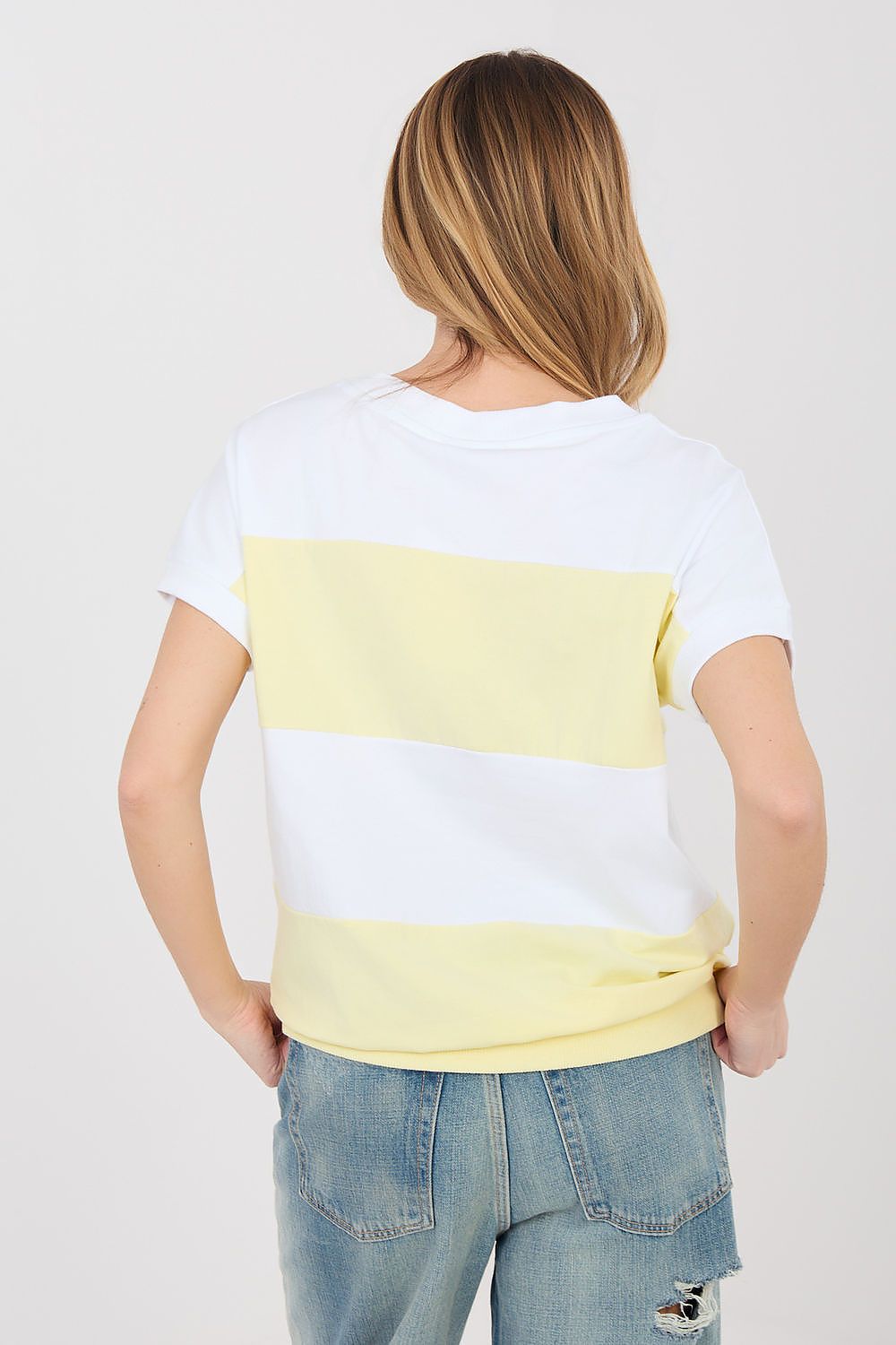 Blouse model 225482 Relevance