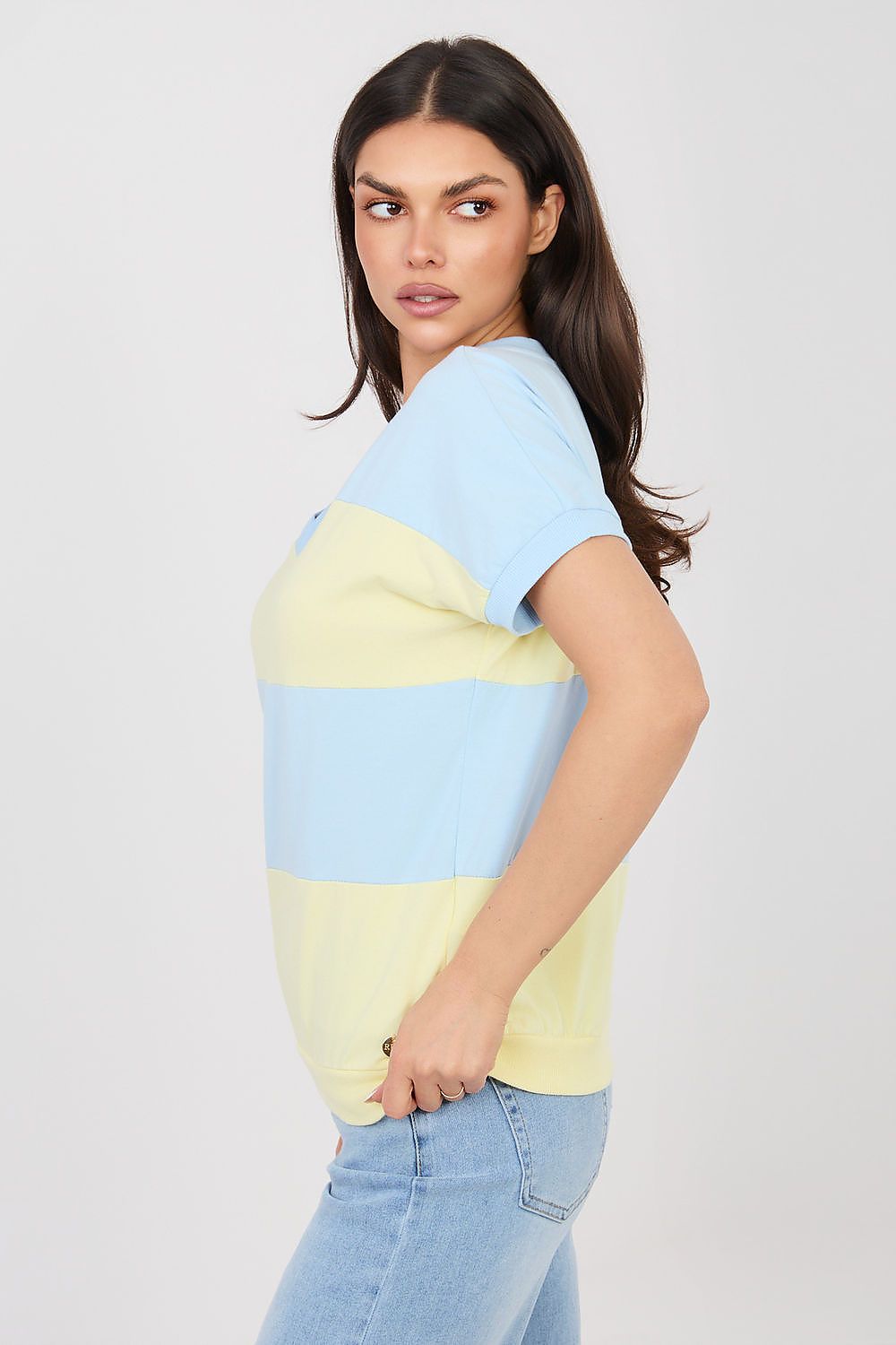 Blouse model 225486 Relevance