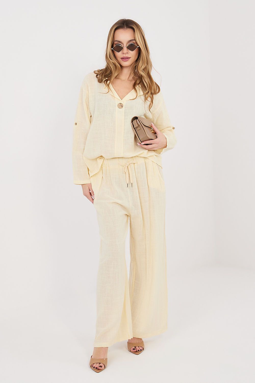 Women trousers model 225496 Italy Moda