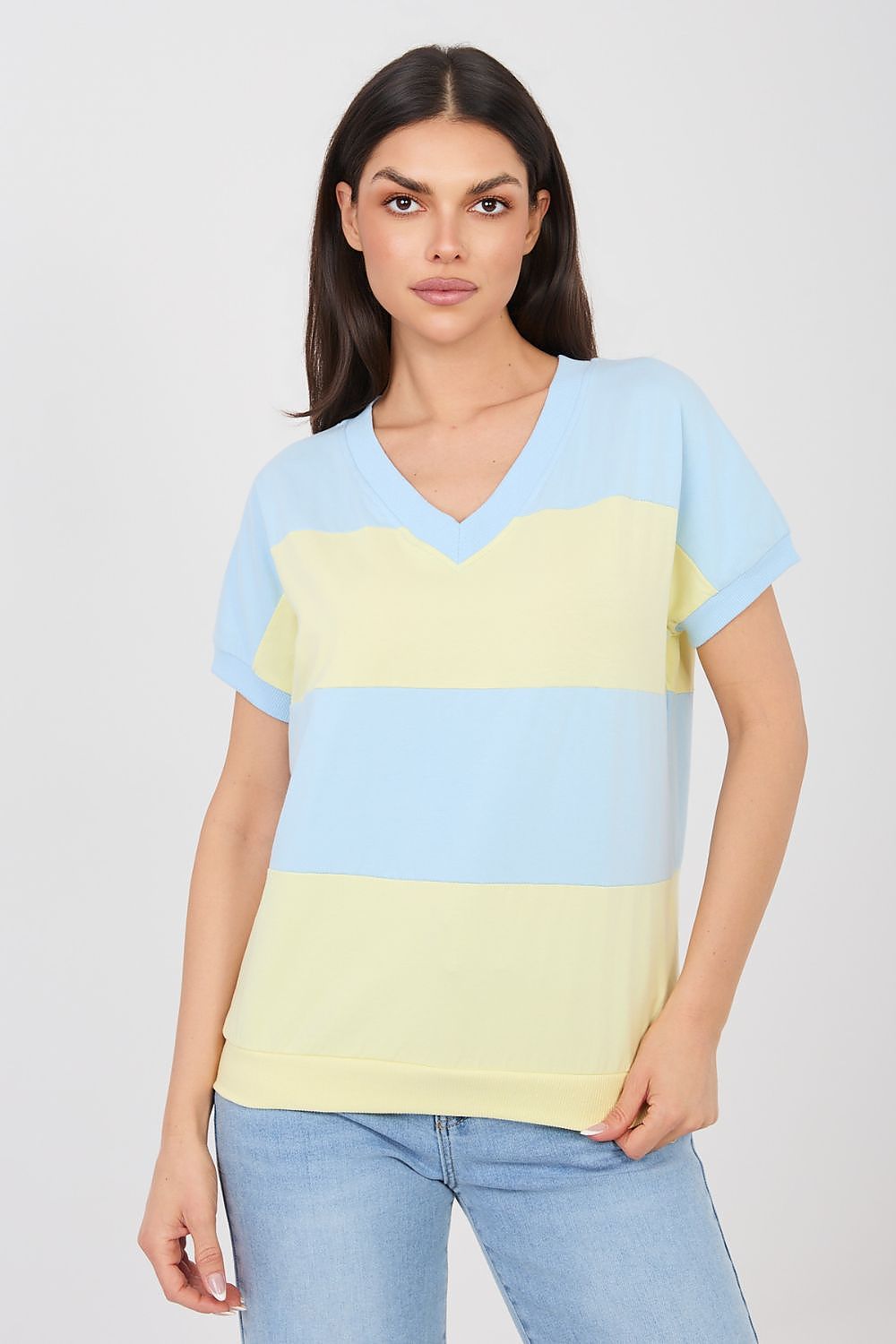 Blouse model 225486 Relevance