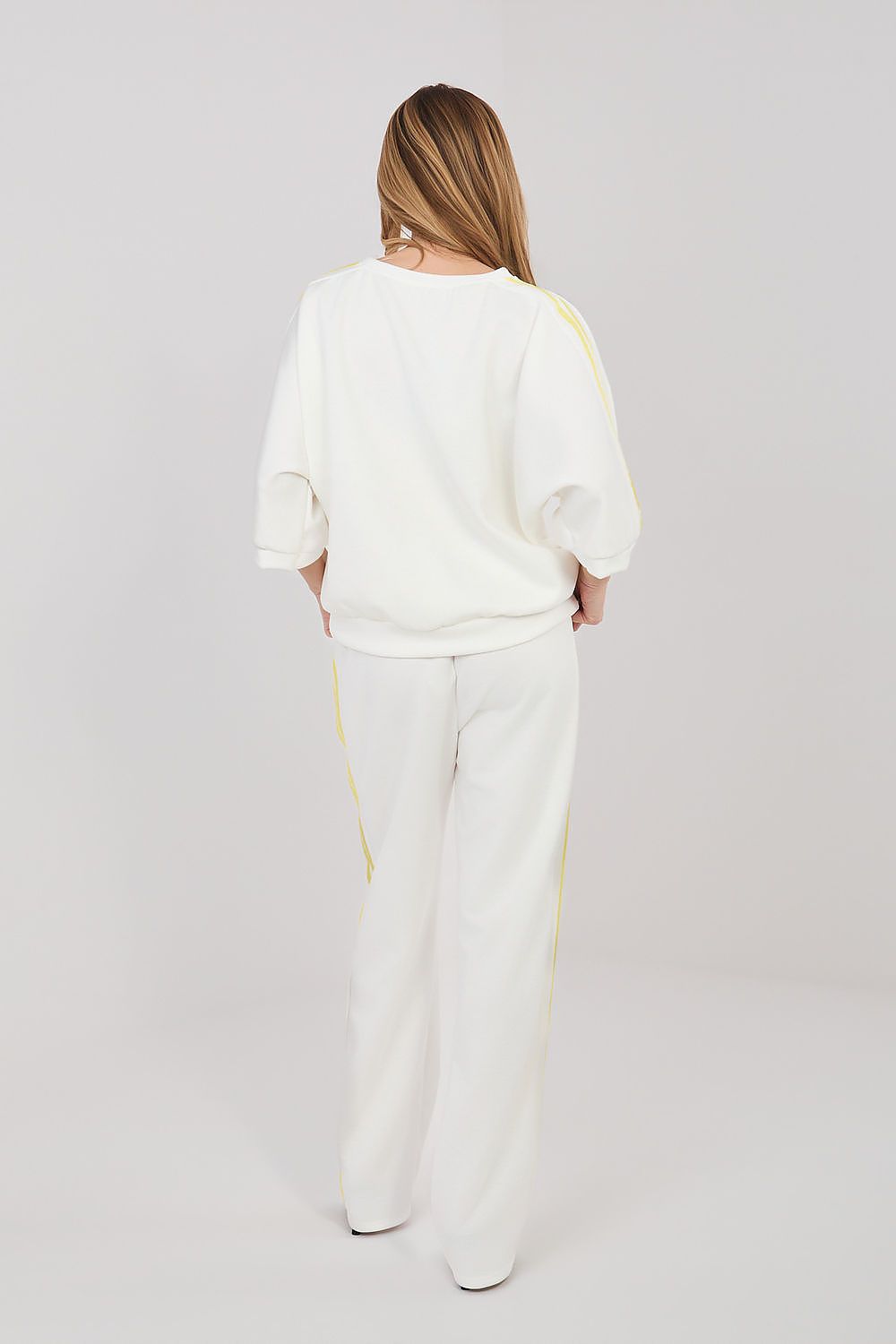 Set model 225547 Rue Paris